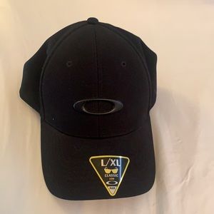 Oakley cap
